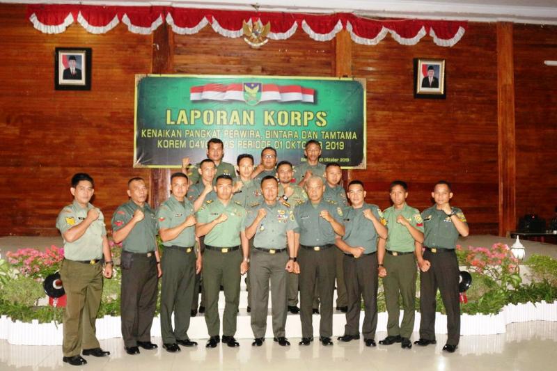 16 Personel TNI Korem 041 Gamas Naik Pangkat