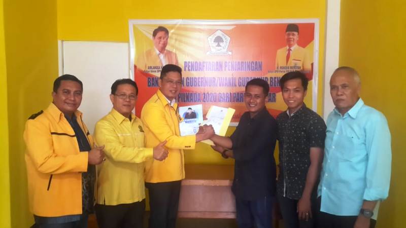 Sahabat Izda Putra Ambil Formulir Cagub di PKS dan Golkar