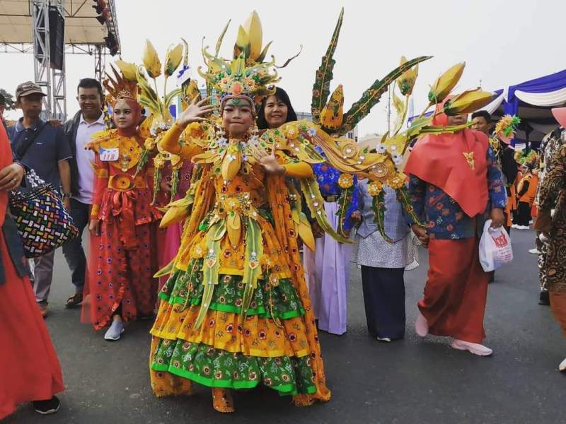 Momen Kebangkitan Batik Bengkulu Melalui Karnaval Batik Kain Besurek