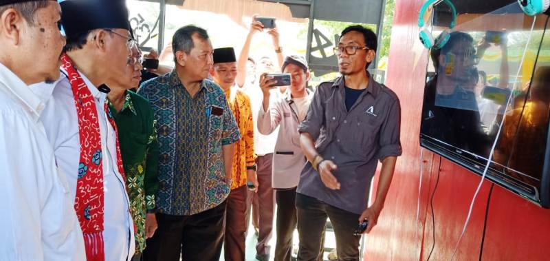 Ciptakan Sekolah Energi Bersih,  Kanopi Gandeng SMA Muhammadiyah 4