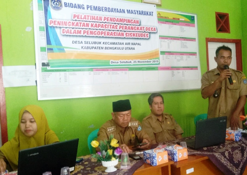 Kuatkan Kapasitas Perangkat Desa, Selubuk Pelatihan Siskeudes dan SIPADes