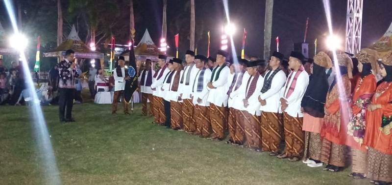 Wakil Walikota Payakumbuh Kukuhkan Pengurus Gonjong Limo dan Bundo Kanduang Provinsi Bengkulu