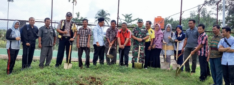 Tanjung Raman Bangun Lapangan Futsal