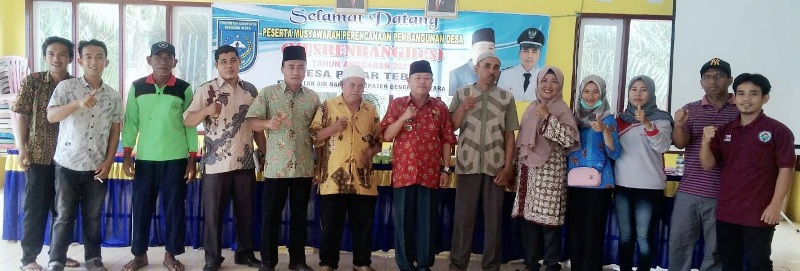 Warga Antusias Ikuti Musrenbangdes Pasar Tebat