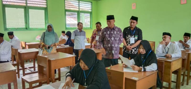 Tinggi, Kakanwil Kemenag Pantau Seleksi Penyuluh Agama Islam Non ASN