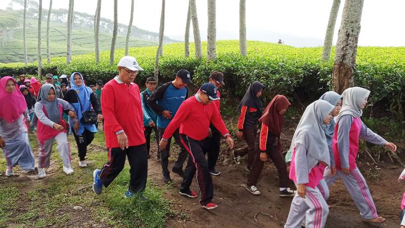 HAB 74 Kemenag Kepahiang Menggelar Jalan Sehat