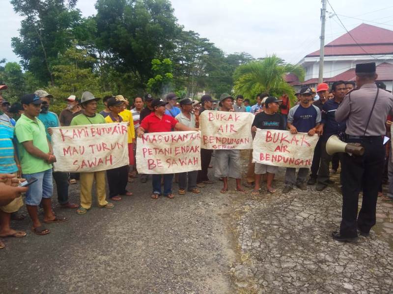 Kontraktor Diwarning 13 Hari, Petani Ancam Buka Paksa Irigasi