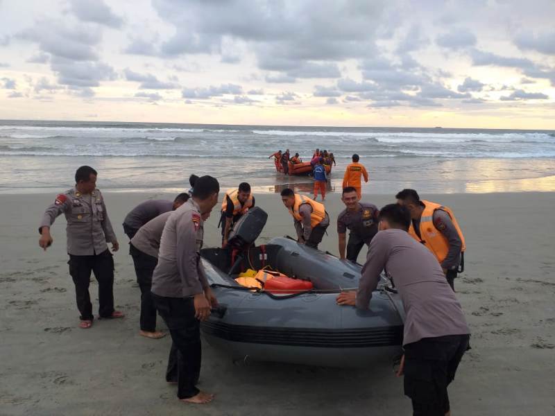 Sudah Saatnya Bengkulu Punya Penjaga Pantai Agar Pengunjung Aman dan Nyaman