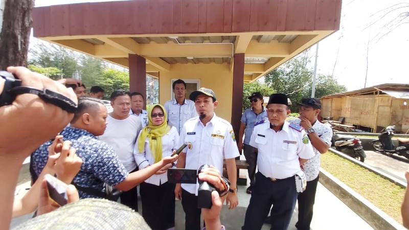 Wawali: Tindak Tegas, Juru Pakrir Ilegal di Pantai Panjang