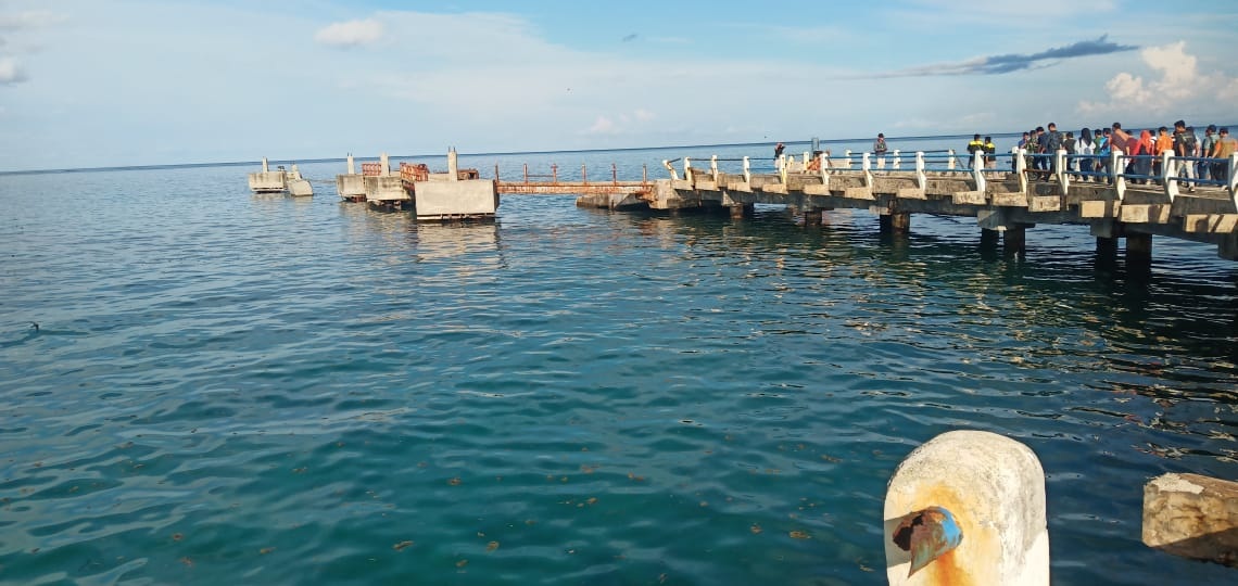 Indahnya Danau dan Birunya Laut Kahyapu Enggano