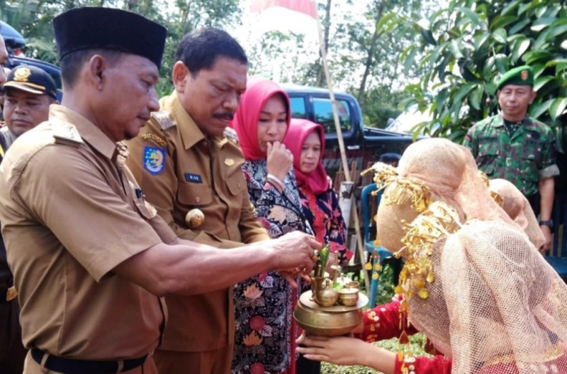 Sukses, Bupati Ir.Mian Berbaur di HUT ke-7 Arma Jaya