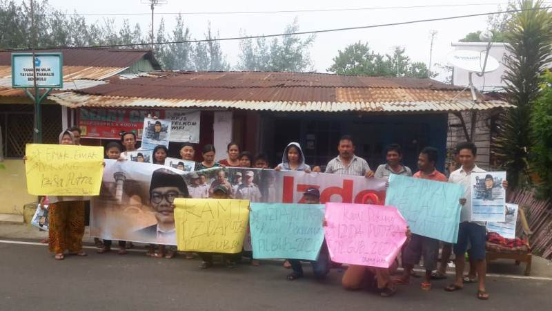 Warga Pesisir Pantai, Kompak Dukung Izda Putra