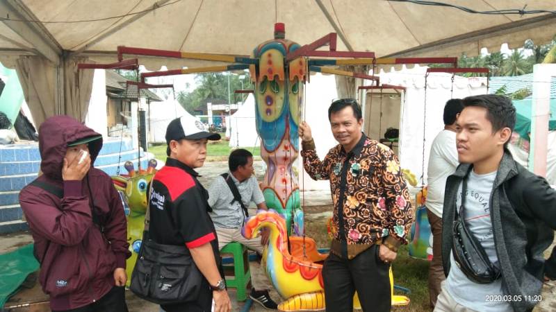 Desperidagkop dan UKM Menggelar Pameran Potensi Daerah