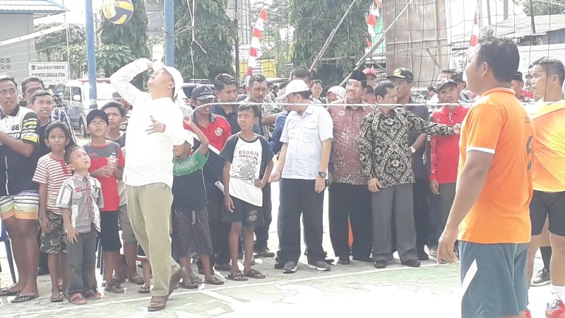 Sosialisasi Cegah Virus Corona, Gub Rohidin Buka Turnamen HUT Giri Kencana