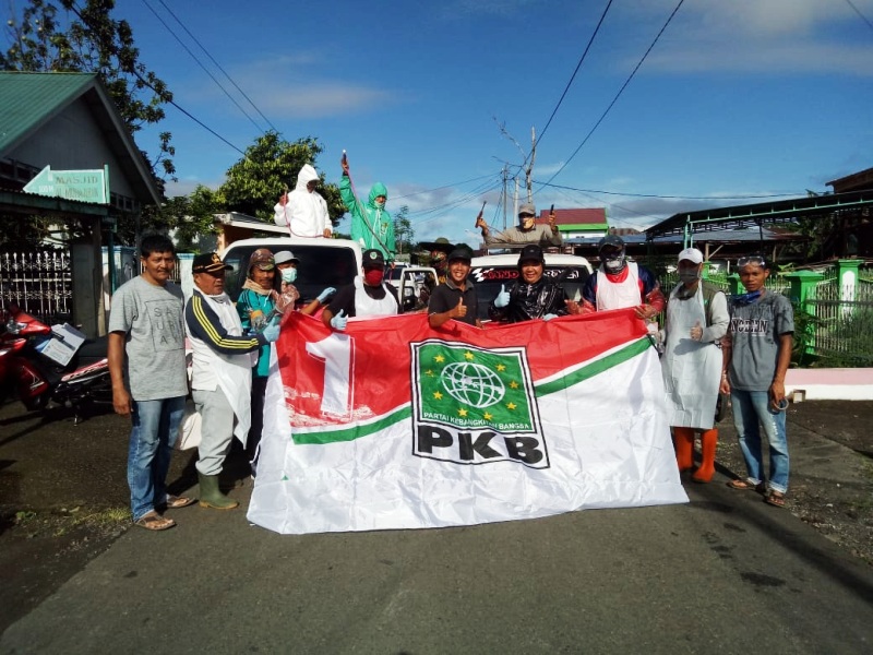 DPW Instruksikan DPC PKB Lakukan Penyemprotan Disinfektan