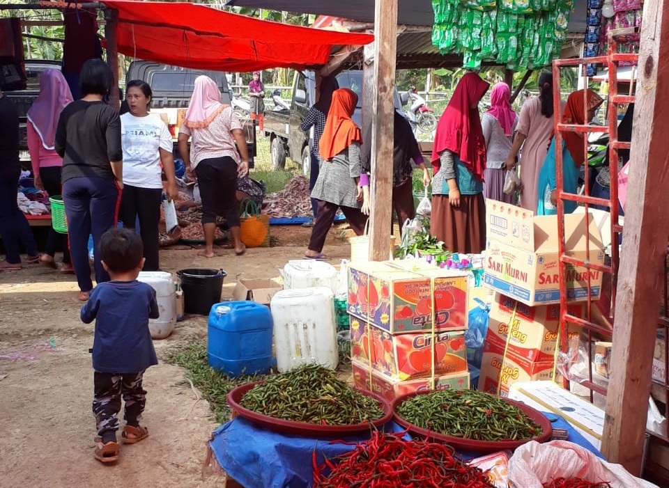 Diduga Imbas Covid-19, Pasar di Mukomuko Sepi Pembeli