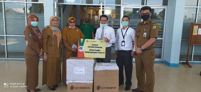 Bank Bengkulu Maknai HUT ke49, Bagikan APD dan Bahan Makanan