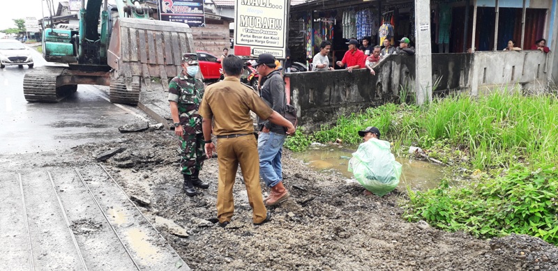 Jalinbar Rusak, Pemukiman Warga Giri Kencana Tergenang Banjir