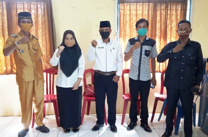 Camat Ajiansyah Lantik Retno Prayekti PAW BPD Genting Perangkap