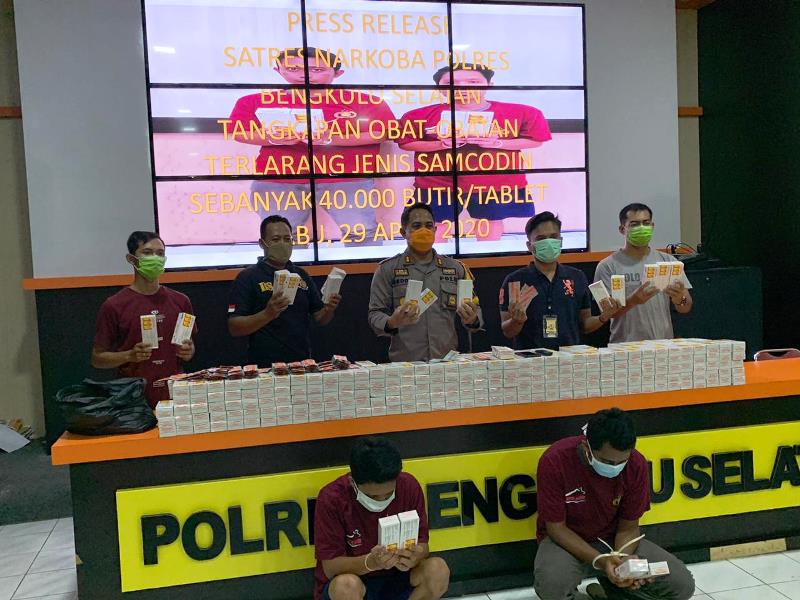 Polres Amankan Dua Pemuda dan 40.000 Ribu Butir Samcodin