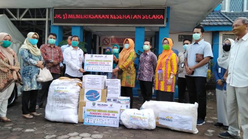 Satgas BUMN Berikan APD