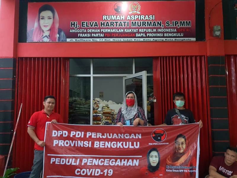 Tahap II, PDIP Salurkan 5000 Paket Beras Plus Sembako