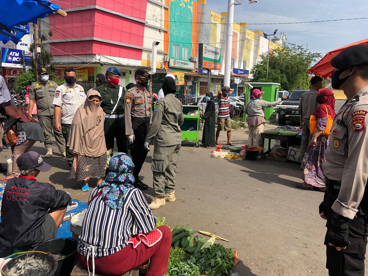 Operasi Satpol PP, Warga Masih Malas Pakai Masker