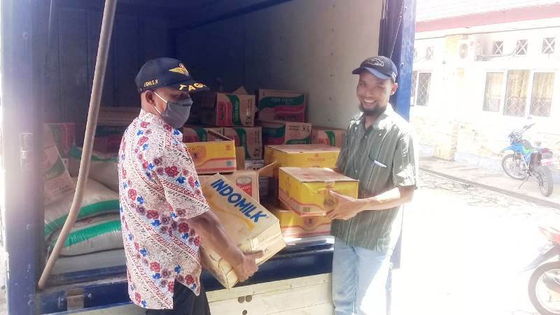 Dinsos Salurkan Bantuan Masa Panik Korban Banjir Rob