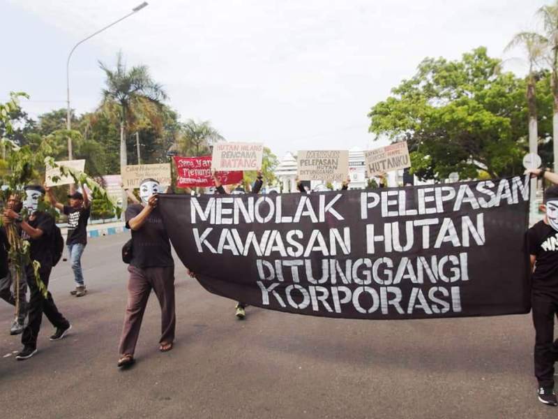 Pelepasan Kawasan Hutan Ancaman Serius Lingkungan Hidup