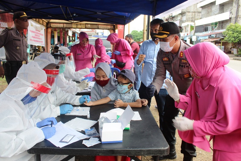 HUT Bayangkara 74, Polres BS Gelar Rafid Tes Masyarakat Gratis