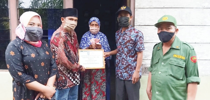 84 KK Warga Desa Dusun Raja Bahagia Terima BLT DD