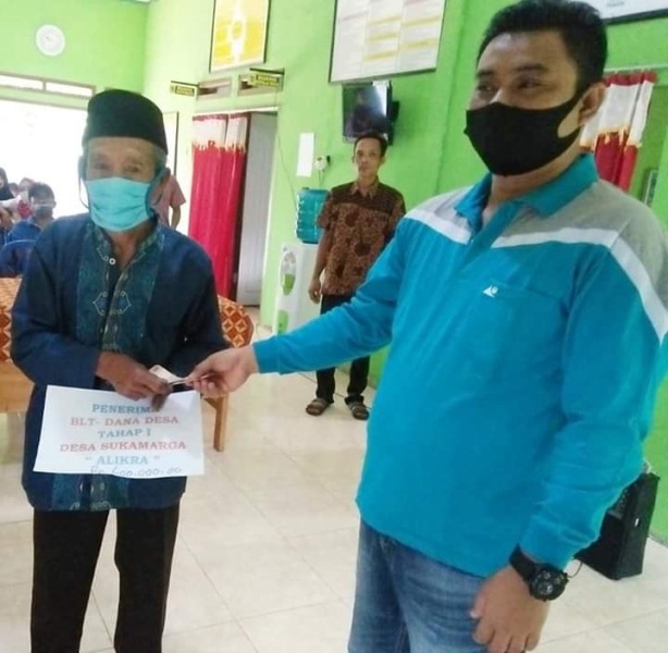 27 KK Warga Desa Suka Marga Terima BLT DD Tahap Pertama