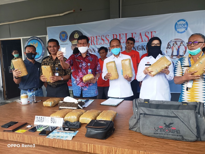 Ganja 12 Kilo Dibawa Travel Dari Riau, Tiga Tsk dari Rutan