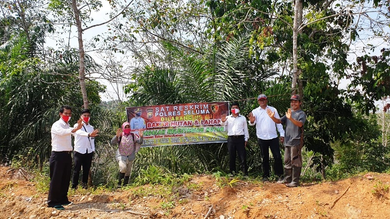 Polres Pasang Spanduk Larangan Bakaran Hutan