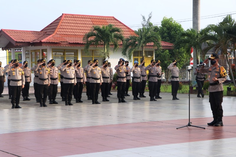 Kapolda Pimpin Upacara Ziarah di TMP Balai Buntar