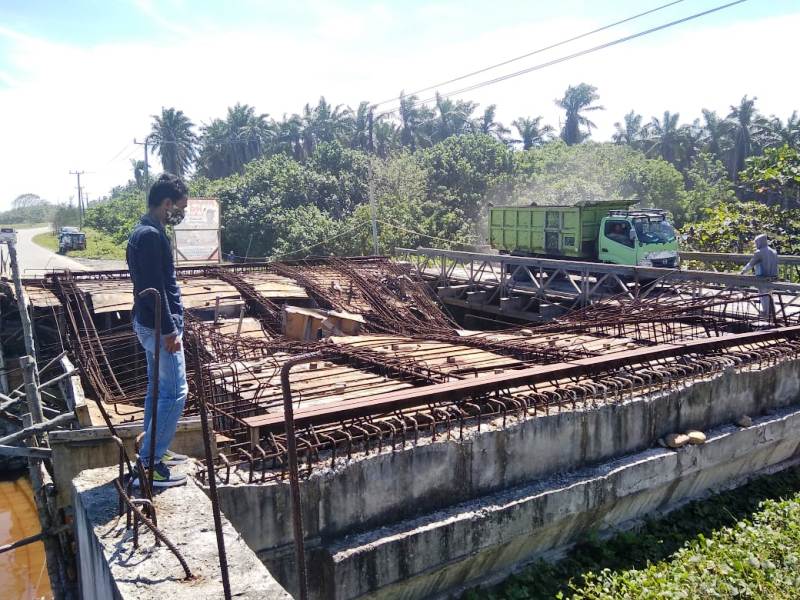 Kelanjutan Pembangunan Jembatan Pantai Abrasi MukomukoTerkendala