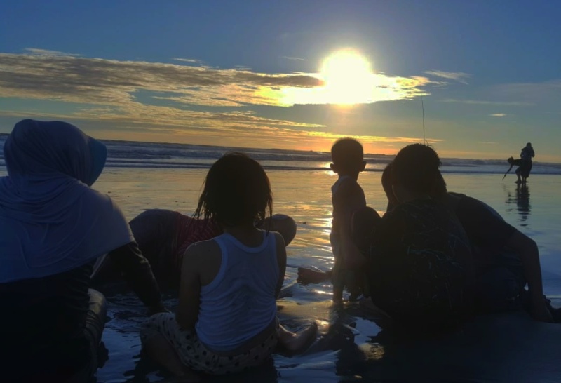 Pantai Badri Mukomuko Sedang Naik Daun