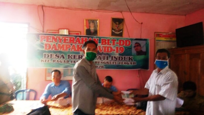 131 KK Desa Kertapati Terima BLTDD