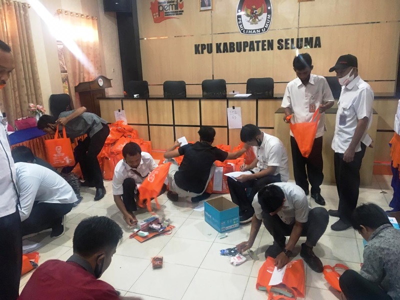 KPU Distribusikan ATK dan APD PPDP