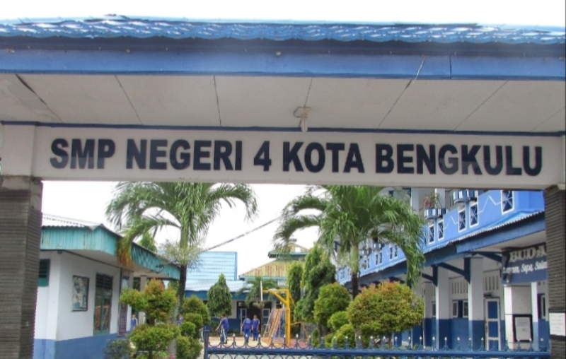 857 Siswa SMP 4 Kota Bengkulu Belajar di Rumah