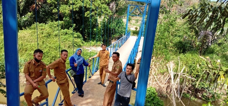 Demi Masyarakat, Lubuk Sirih Ulu Bangun Jembatan Gantung