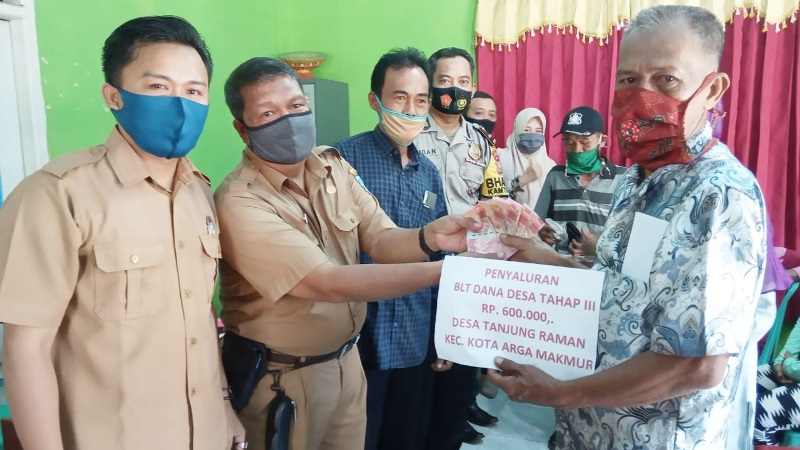 90 KK Warga Tanjung Raman Kembali Nikmati BLT DD Bulan Ketiga