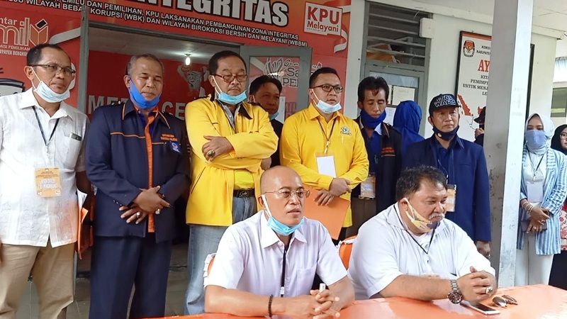 Diusung Golkar dan Nasdem, Gusnan – Rifai Daftar ke KPU