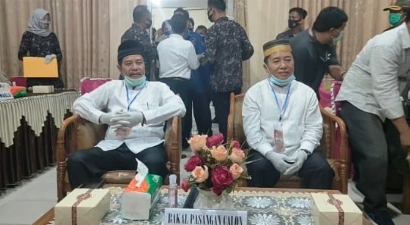 Edison Simbolon- Khairi Yulian Pendaftar Pertama ke KPU