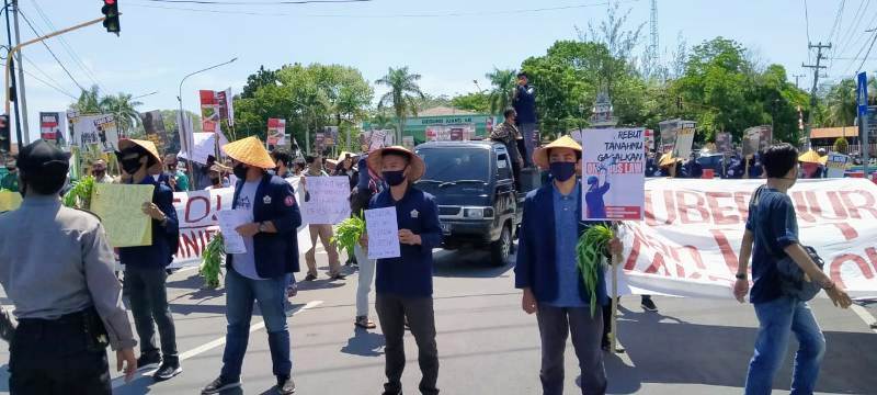 Ricuh, Perjuangkan Hak Petani, 8 Orang Diamankan Polisi