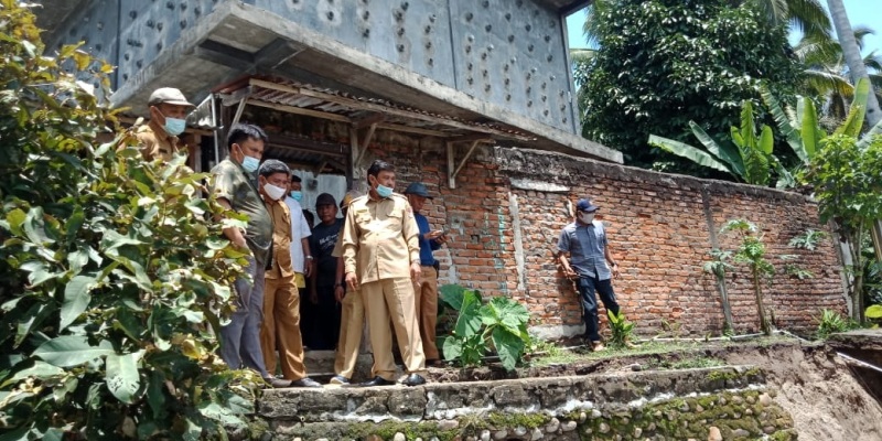 Plt Bupati Mukomuko Cek Kondisi Longsor di Ipuh