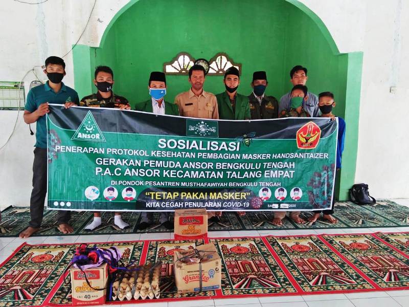 Salurkan Bantuan Covid-19, PC GP Ansor Benteng Ajak Patuhi Prokes