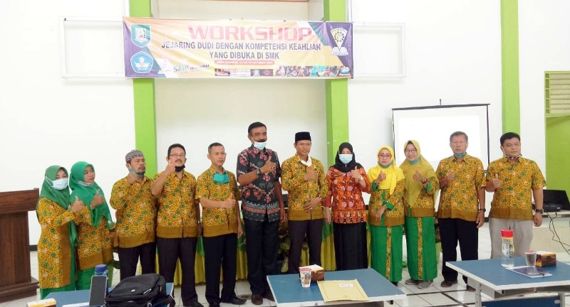 SMKN 2 BU Gelar Workshop Jejaring DUDI