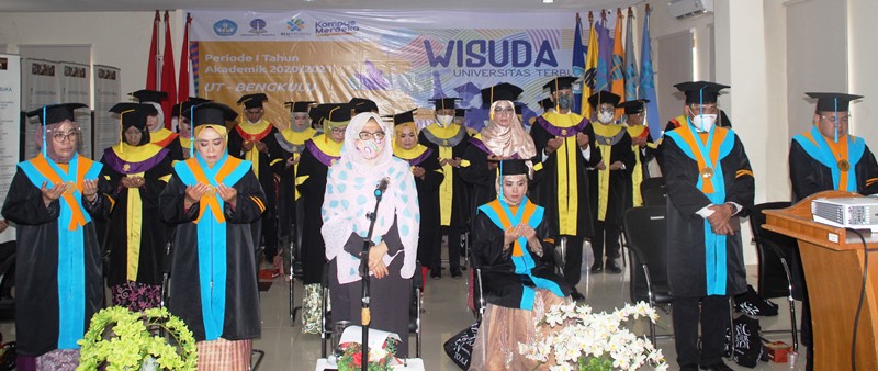 Wisuda Sarjana & Pascasarjana Universitas Terbuka Bengkulu