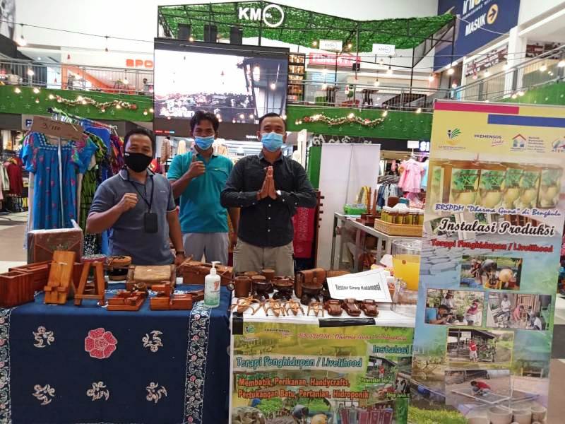 Karya Murid BRSPDM Dharma Guna Bengkulu Ikut Bazar Multiproduk